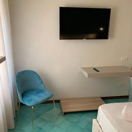 Giga Mare Apartments Sorrento