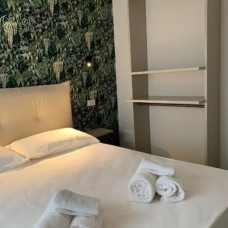 Giga Mare Apartments Bed & Breakfast